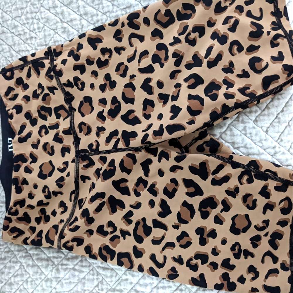 IVL collective biker shorts